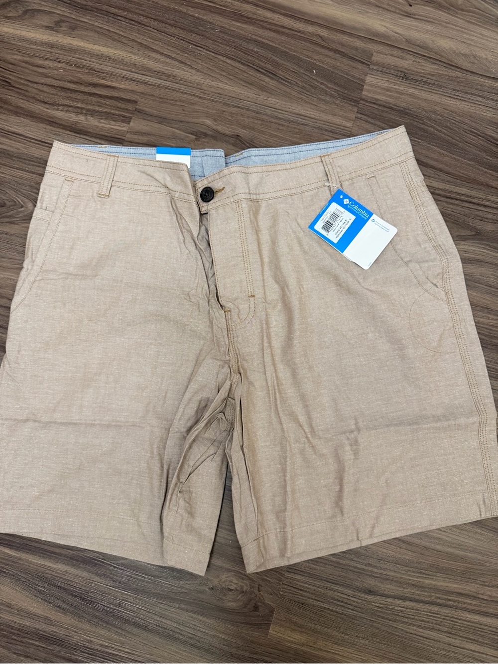 NWT Columbia men’s sz 40 8” dyer cover shorts khaki